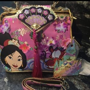 Dinsey Mulan Let Dreams Blossomn Handbang